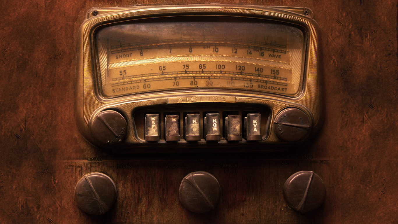 An old fashioned radio.
