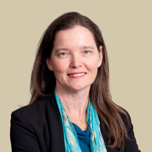 Meredith Lilly, PhD - Professeure titulaire et titulaire de la chaire Simon Reisman en politique économique internationale 