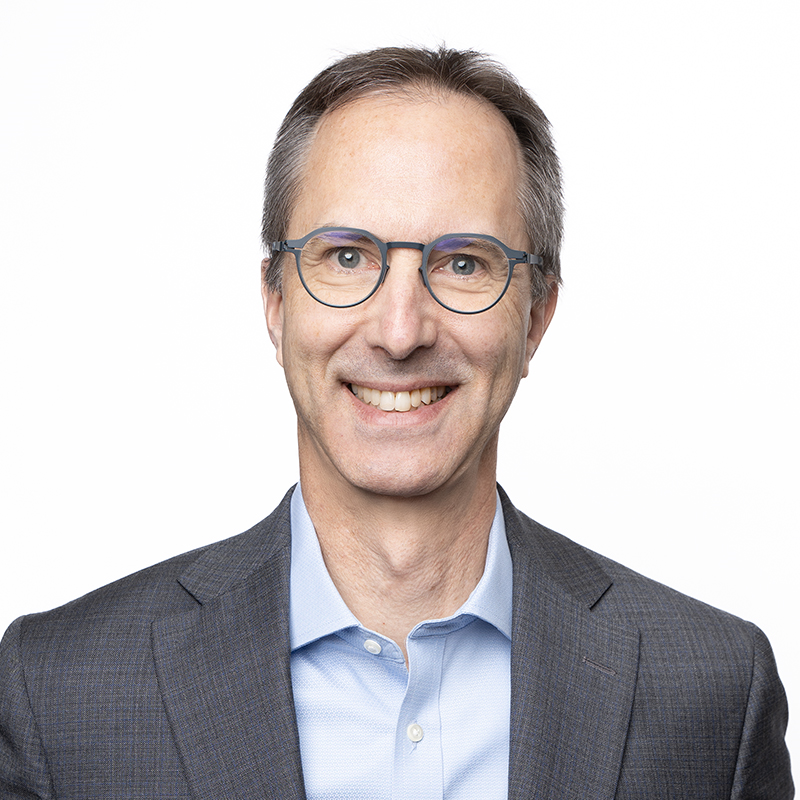 Robert Hogue - Économiste en chef adjoint 